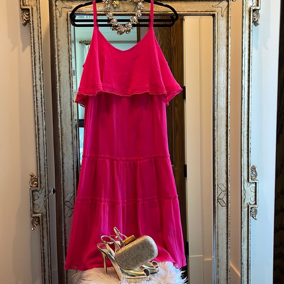 Trina Turk Dresses & Skirts - Trina Turk Midi Dress, fully lined, adjustable straps! Gorgeous flounce bodice.